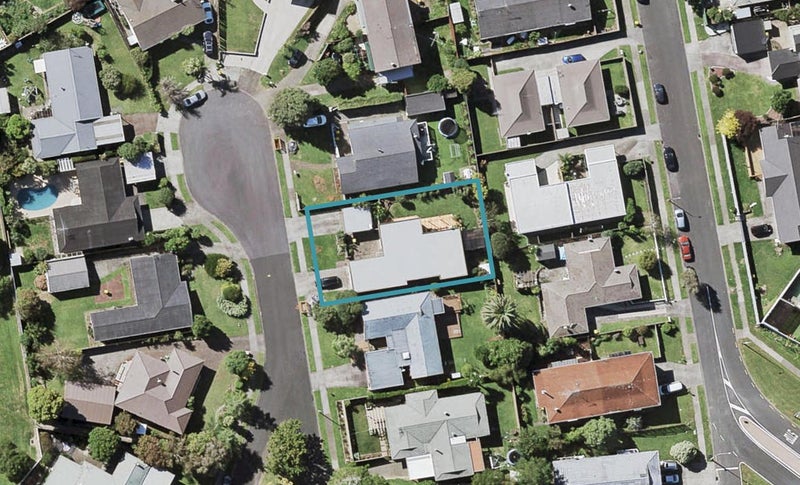 17 Roysfield Lane, Sunnyhills, Auckland - Carousel 1