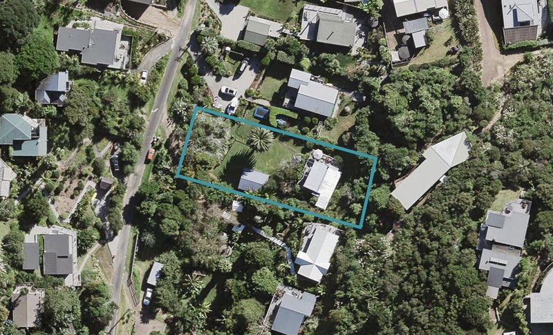 12 Miro Road, Palm Beach, Waiheke Island - Carousel 1