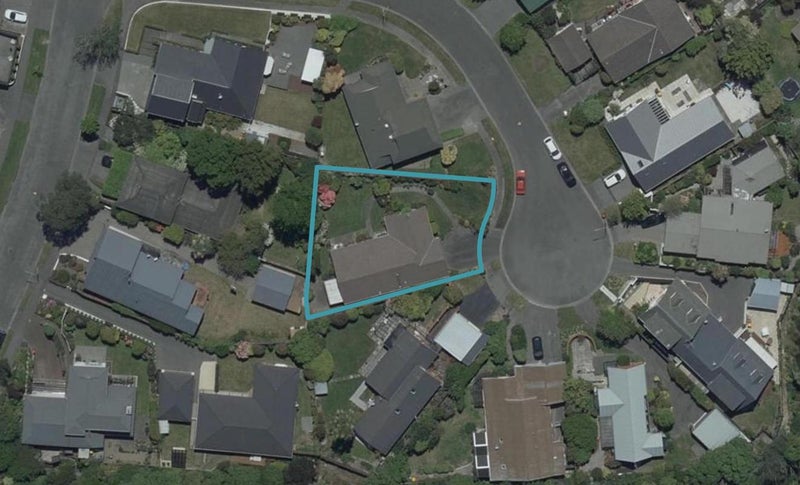 8 Brigadoon Place, Avonhead, Christchurch - Carousel 1