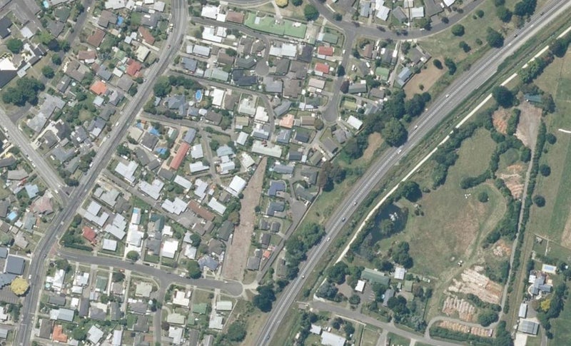 18 Burness Road, Greenmeadows, Napier - Carousel 1