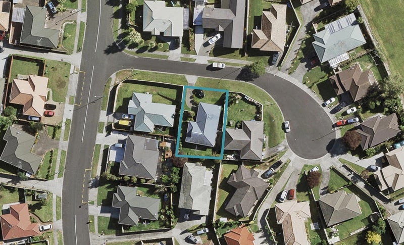 3 Bohola Rise, Weymouth, Auckland - Carousel 1