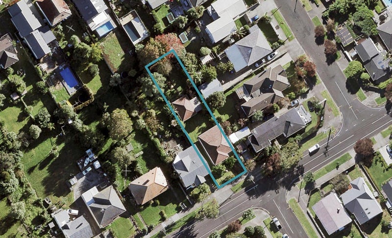 67 Walker Road, Point Chevalier, Auckland - Carousel 1
