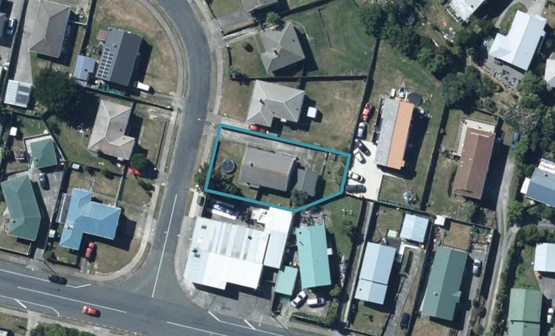 4 Caduceus Place, Ascot Park, Porirua - Carousel 1