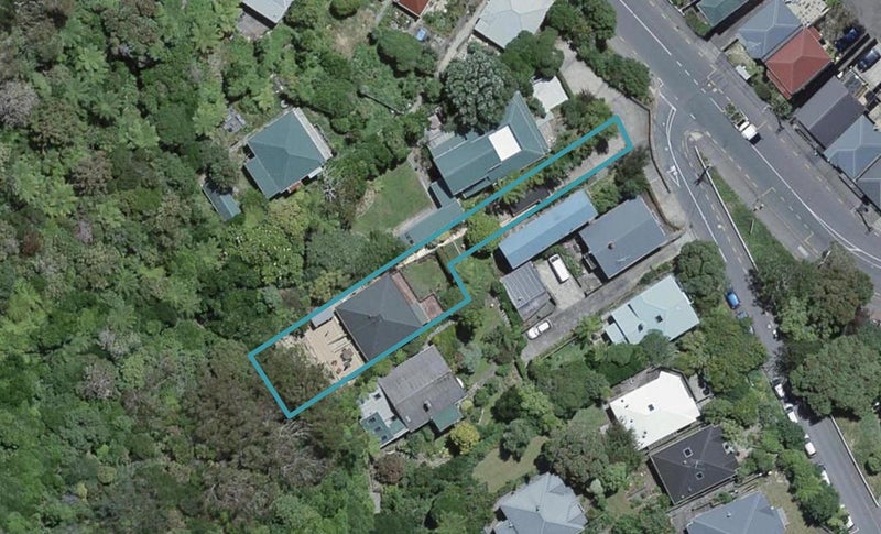 2 Durham Street, Aro Valley, Wellington - Carousel 1