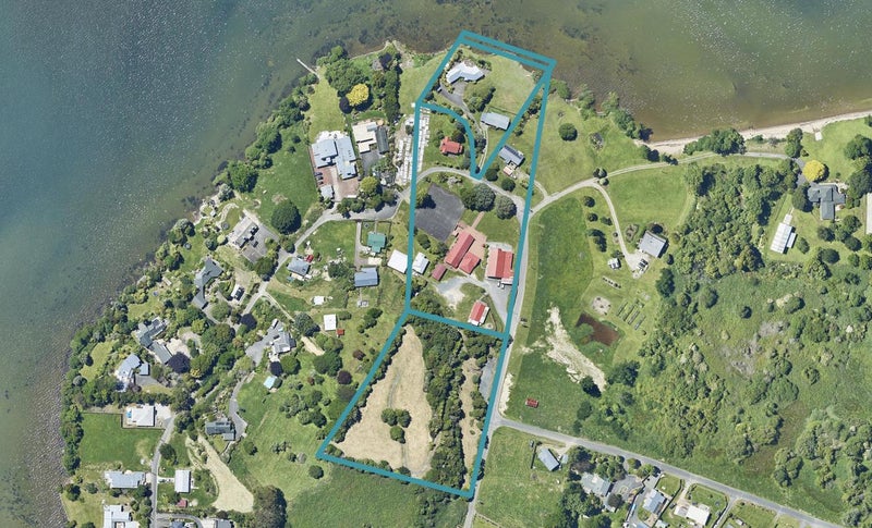 59 Hinemoa Point Road, Owhata, Rotorua - Carousel 1