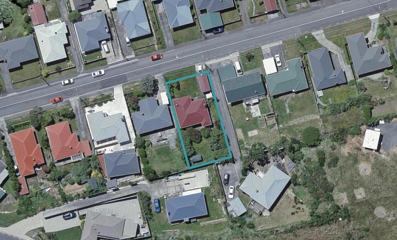 12 Kenmore Street, Newlands, Wellington - Carousel 1