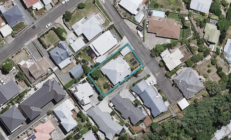5 Kavanagh Road, Hospital Hill, Napier - Carousel 1