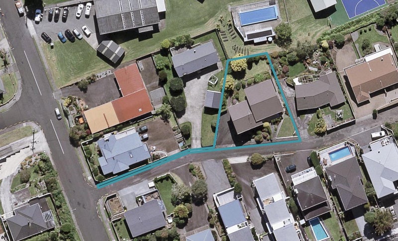 51B Calvert Road, Lynmouth, New Plymouth - Carousel 1
