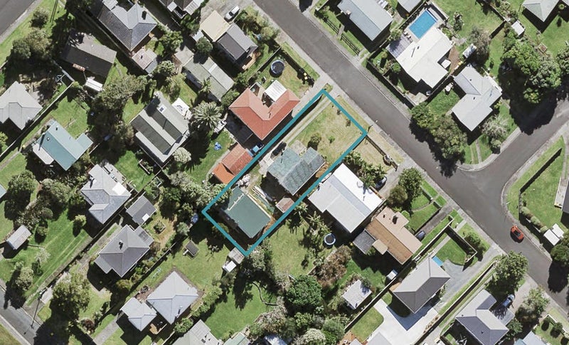 5 O'Donn Avenue, Beach Haven, Auckland - Carousel 1