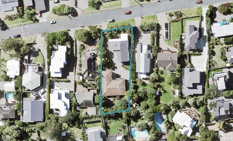 2/8 Sandown Road, Rothesay Bay, Auckland - Carousel 1