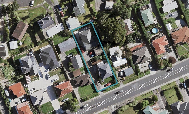 16 Orams Road, Hillpark, Auckland - Carousel 1