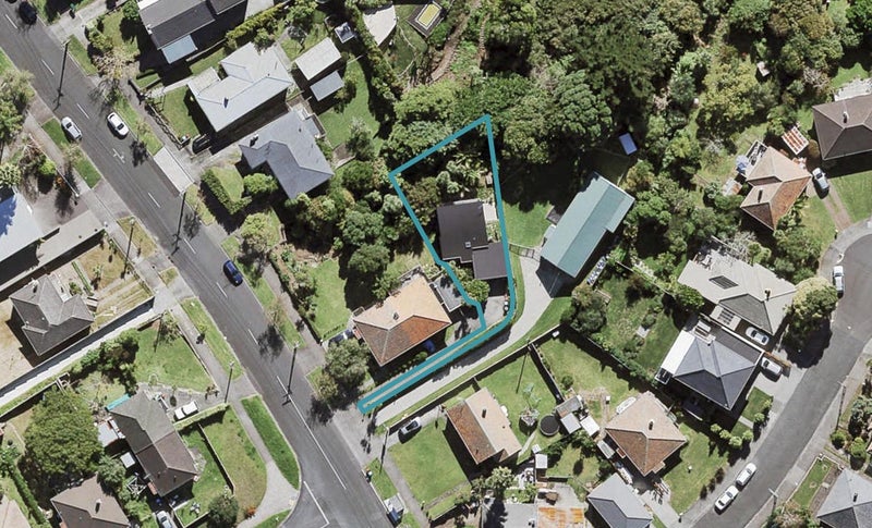 93A Moa Road, Point Chevalier, Auckland - Carousel 1