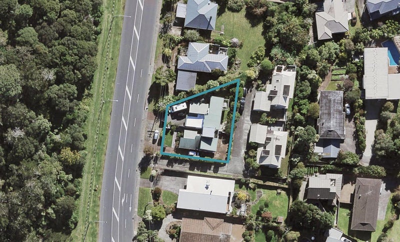 1/199 Glenfield Road, Hillcrest, Auckland - Carousel 1