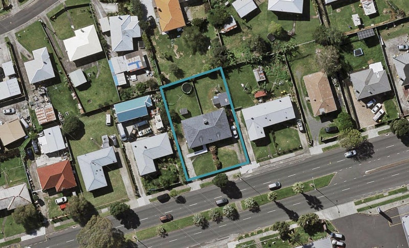210 East Tamaki Road, Ōtara, Auckland - Carousel 1