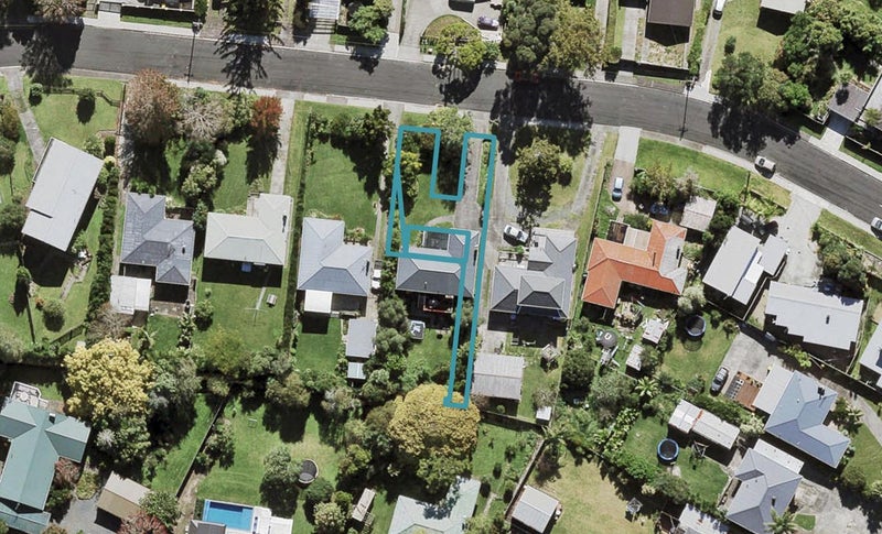 8/35 Renata Crescent, Te Atatu Peninsula, Auckland - Carousel 1