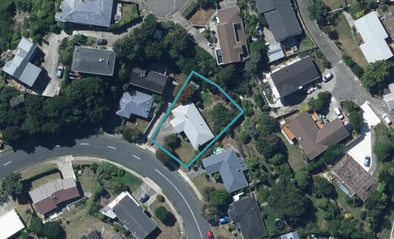 22 Brora Crescent, Papakowhai, Porirua - Carousel 1