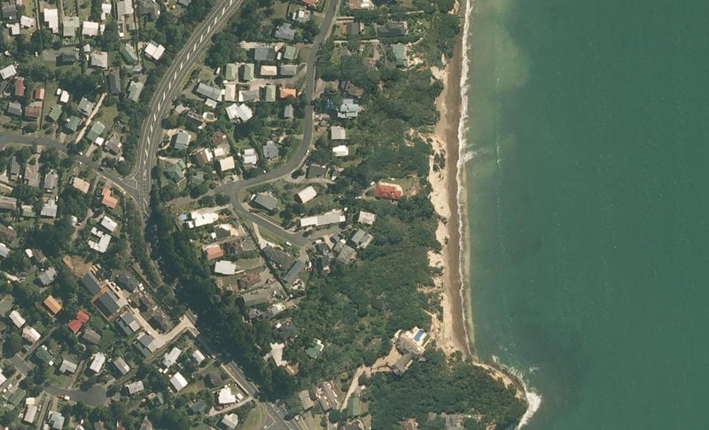 6 Sykes Avenue, Hatfields Beach, Orewa - Carousel 1