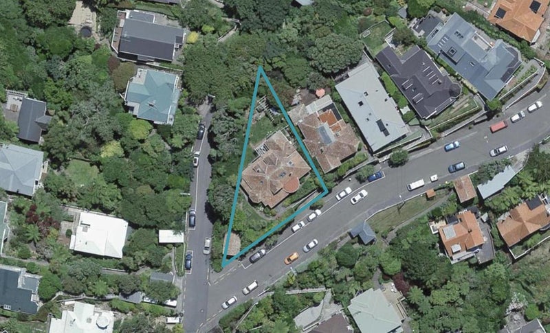 20 Mariri Road, Kelburn, Wellington - Carousel 1