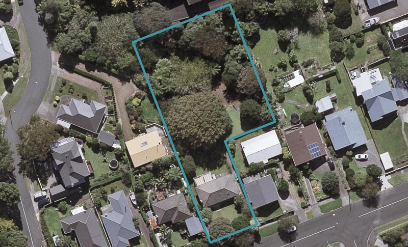 21 Rimu Street, Strandon, New Plymouth - Carousel 1