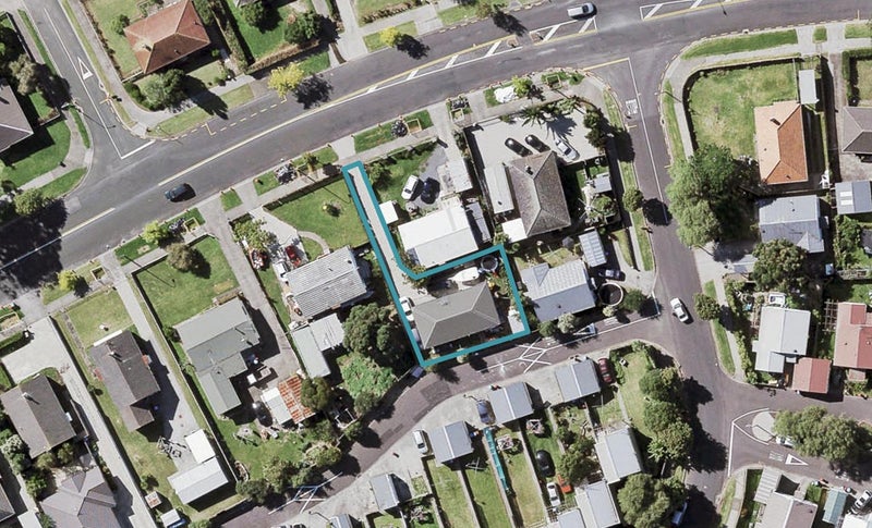148B Taniwha Street, Glen Innes, Auckland - Carousel 1