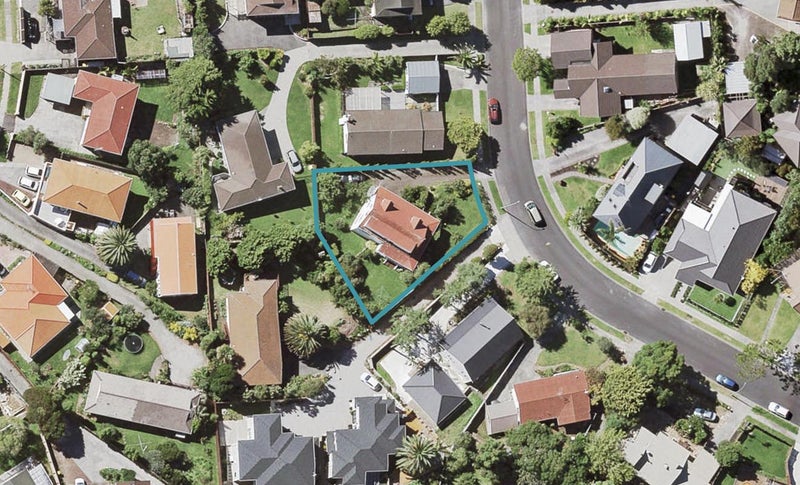 18 Jandell Crescent, Bucklands Beach, Auckland - Carousel 1