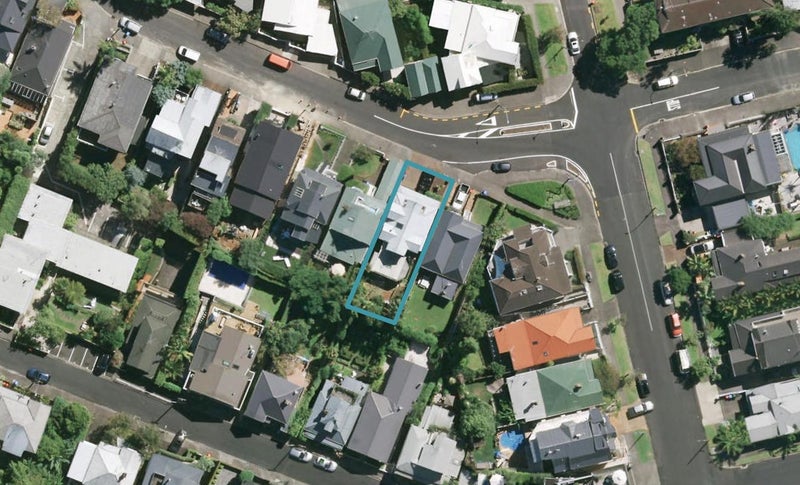 4 Hackett Street, Saint Marys Bay, Auckland - Carousel 1