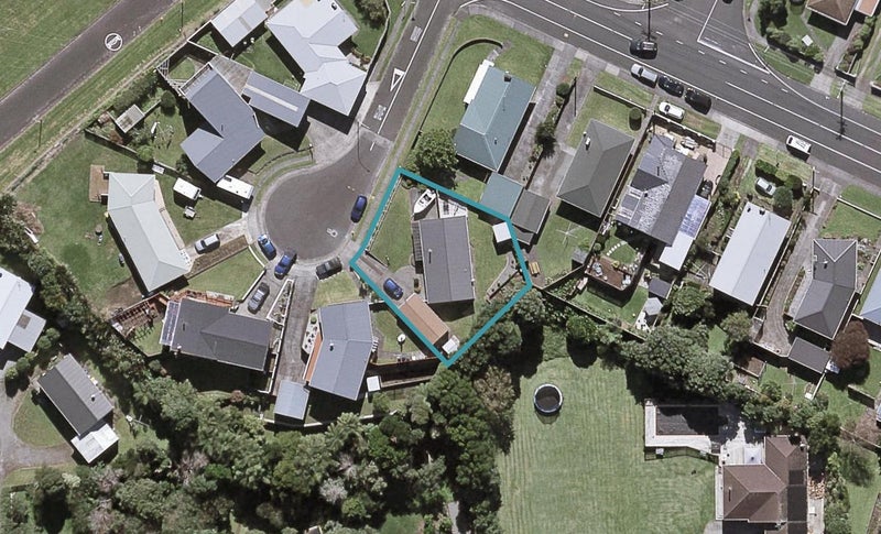 3 Norton Place, Spotswood, New Plymouth - Carousel 1