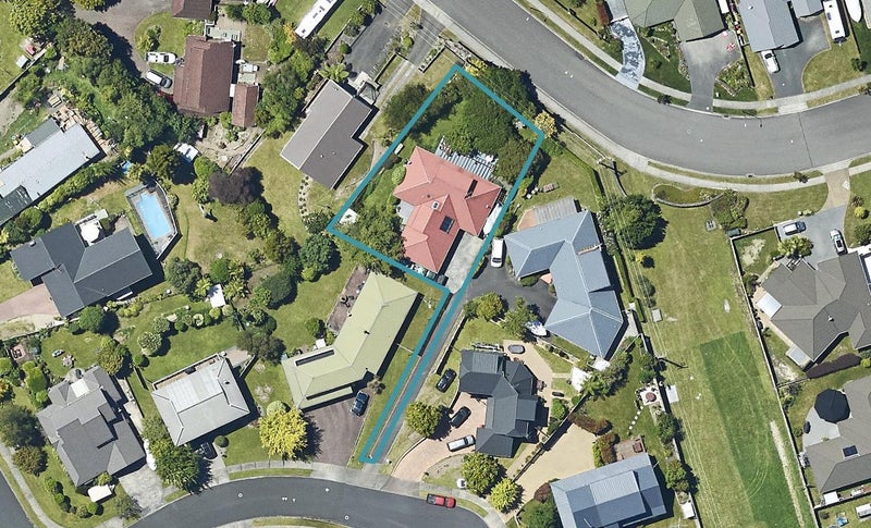 8 Gareth Place, Lynmore, Rotorua - Carousel 1