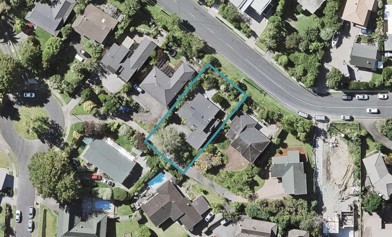 8B Jeanette Place, Mairangi Bay, Auckland - Carousel 1