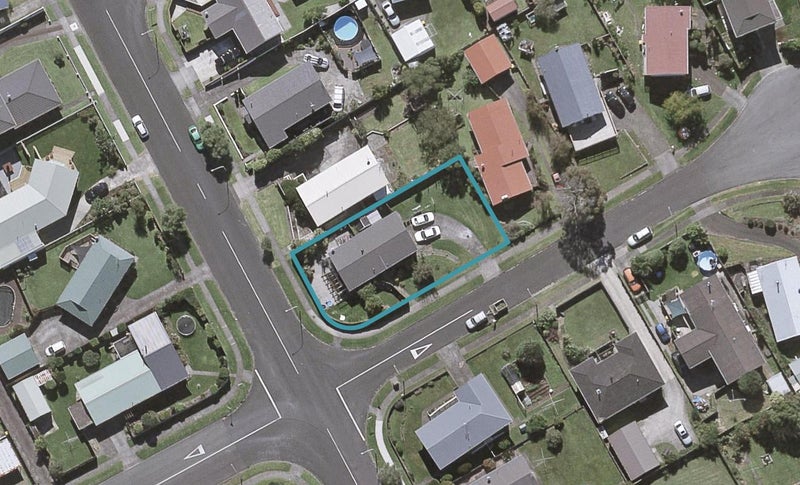 1 Erica Place, Bell Block, New Plymouth - Carousel 1