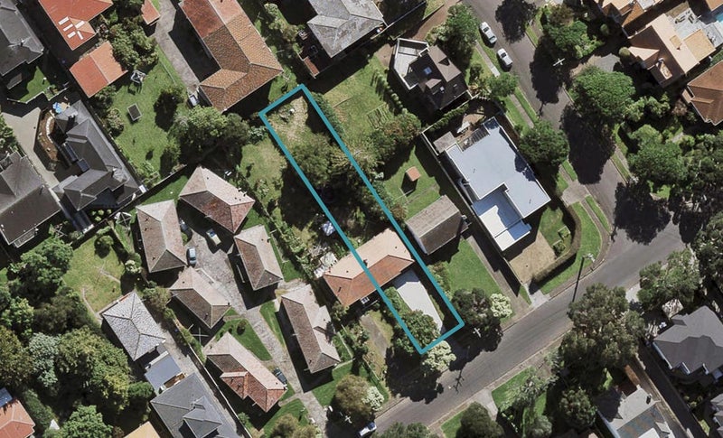 16 Raurenga Avenue, Royal Oak, Auckland - Carousel 1