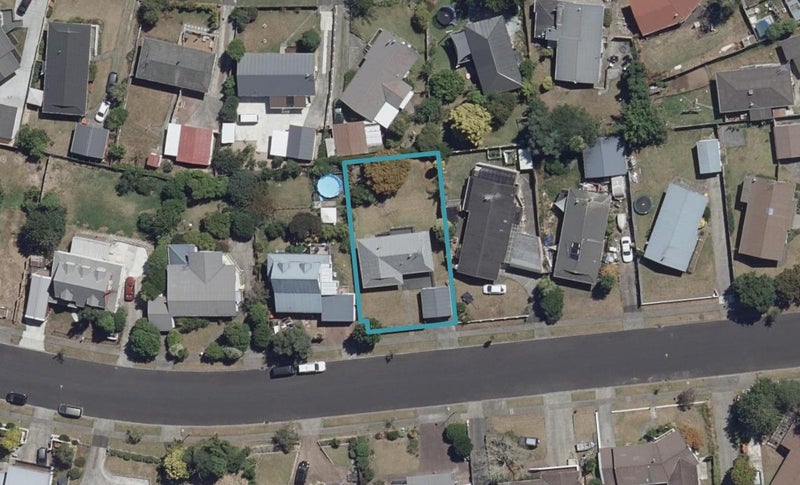 102 Amanda Avenue, Dinsdale, Hamilton - Carousel 1