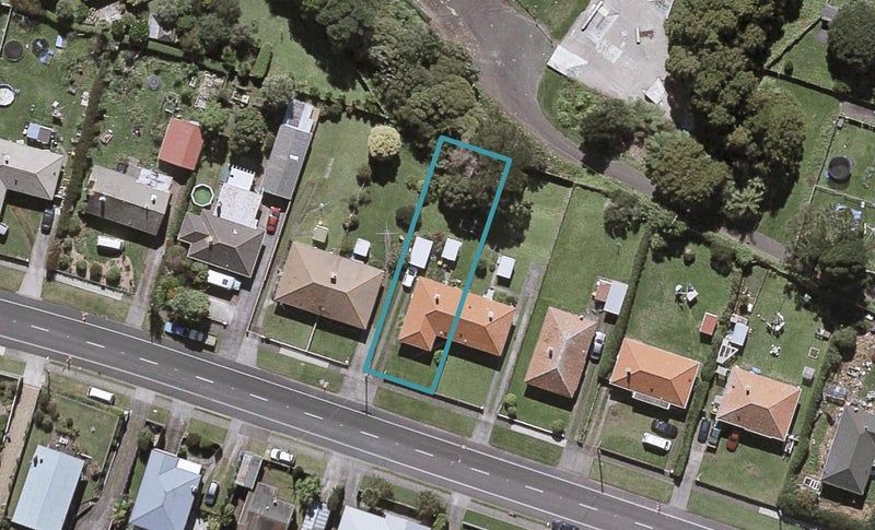 74 Omata Road, Marfell, New Plymouth - Carousel 1