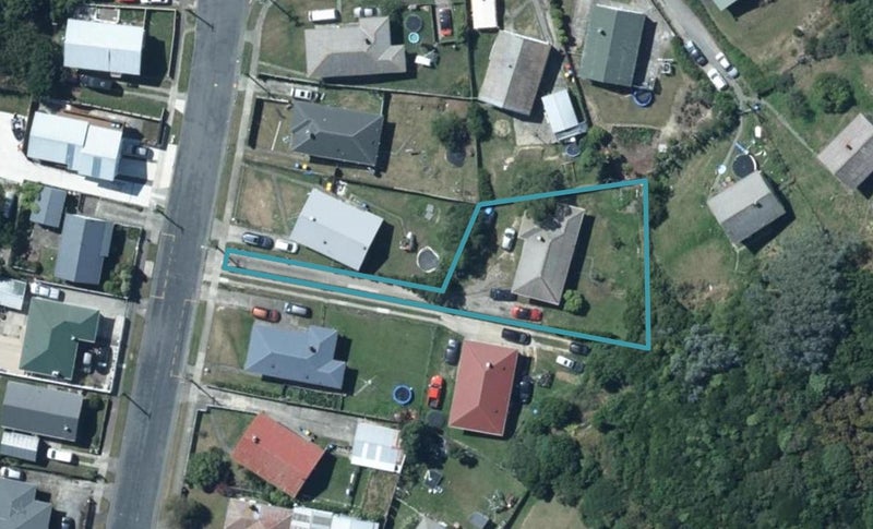 178 Sievers Grove, Cannons Creek, Porirua - Carousel 1