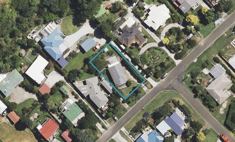 30 Douglas Street, Okitu, Gisborne - Carousel 1