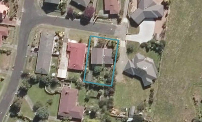 8 Melody Place, Marton - Carousel 1