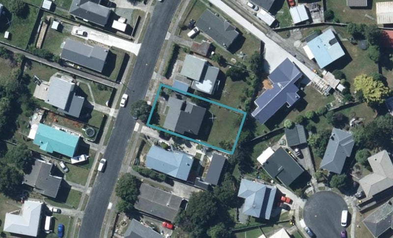 34 Beaumaris Crescent, Ascot Park, Porirua - Carousel 1