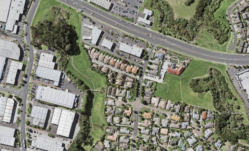 72 Huntington Drive, East Tamaki, Manukau - Carousel 1