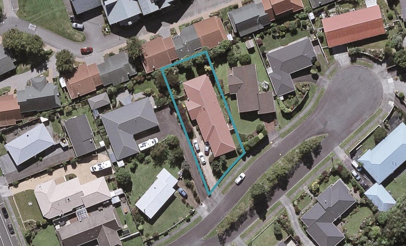 5 Boulevard Drive, Merrilands, New Plymouth - Carousel 1