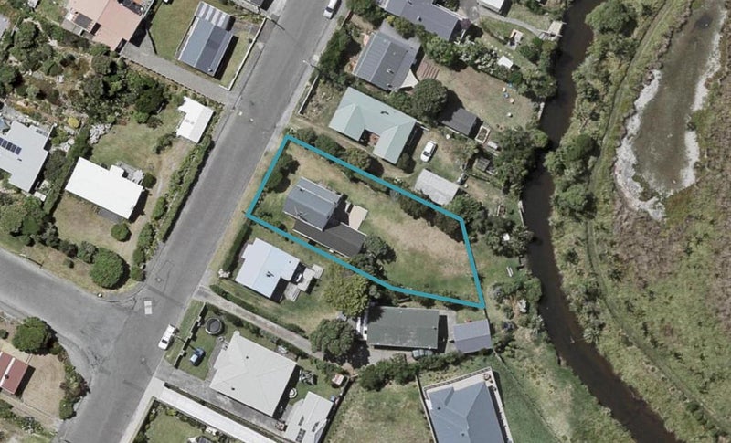 26 Moana Street, Otaki Beach, Otaki - Carousel 1