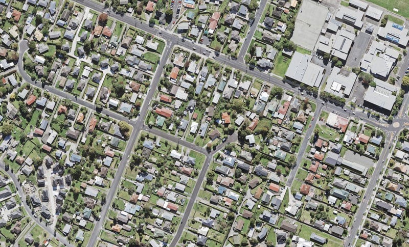 1/6 Daphne Street, Kelston, Auckland - Carousel 1