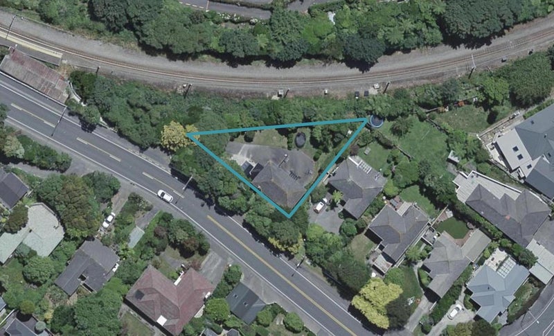 137 Khandallah Road, Khandallah, Wellington - Carousel 1