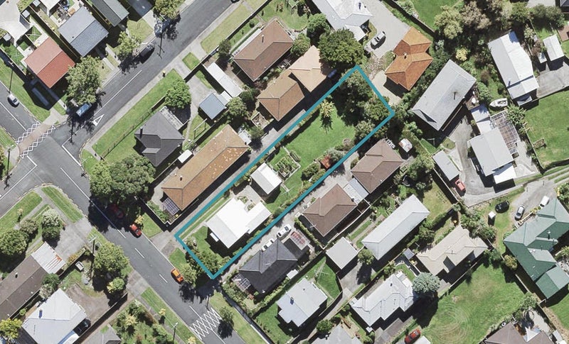 11 Northall Road, New Lynn, Auckland - Carousel 1