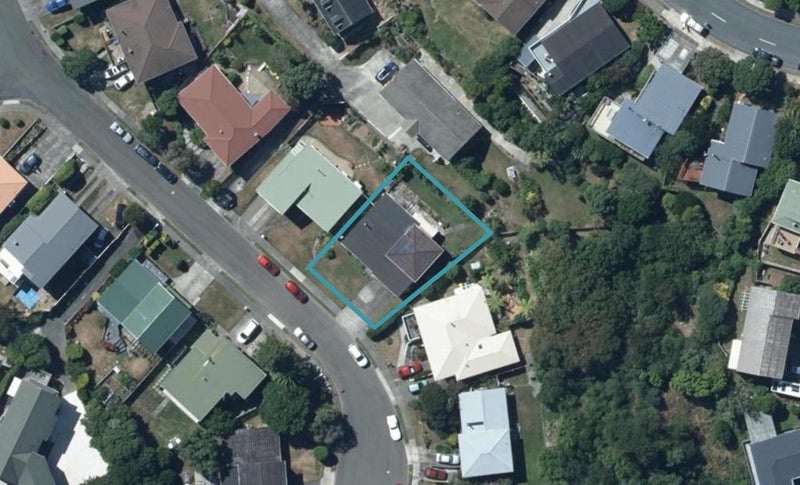 21 Annan Grove, Papakowhai, Porirua - Carousel 1