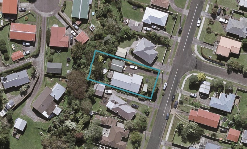 18 Oranga Street, Marfell, New Plymouth - Carousel 1