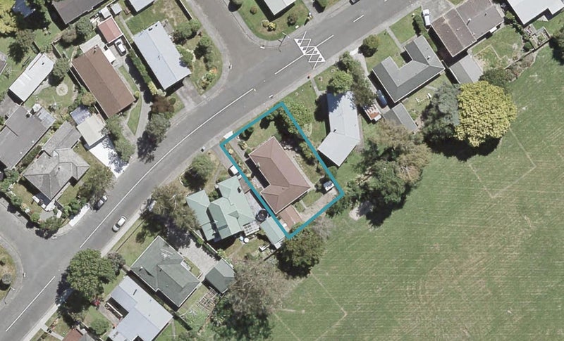 34 Holdsworth Avenue, Trentham, Upper Hutt - Carousel 1
