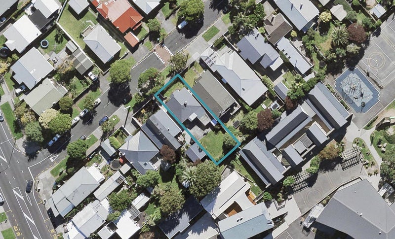 5 Warwick Avenue, Westmere, Auckland - Carousel 1