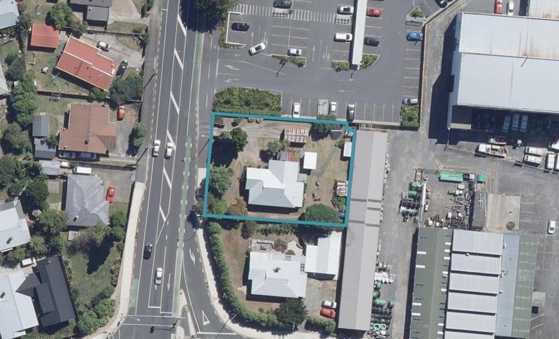 146 Peachgrove Road, Hamilton East, Hamilton - Carousel 1