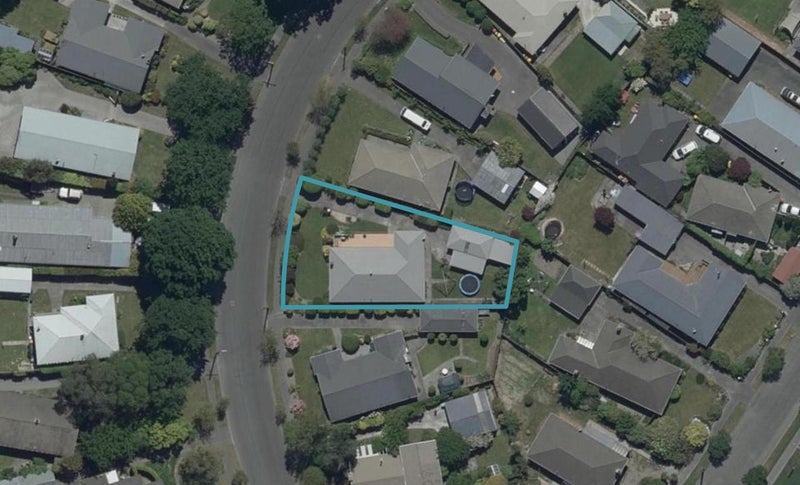 28 Sevenoaks Drive, Bryndwr, Christchurch - Carousel 1