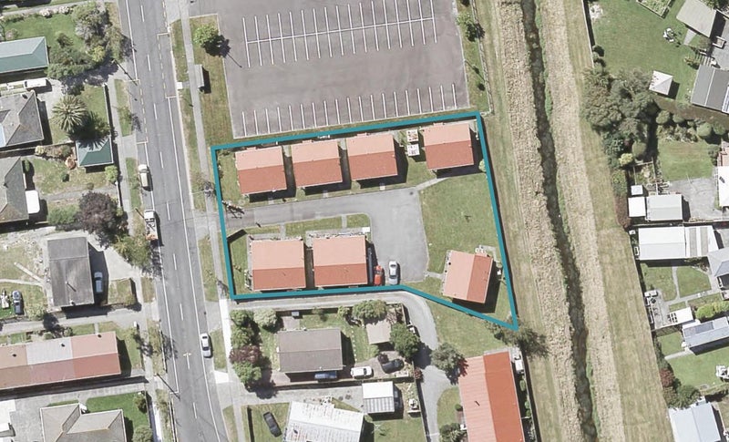 1/12 Wellington Road, Wainuiomata, Lower Hutt - Carousel 1